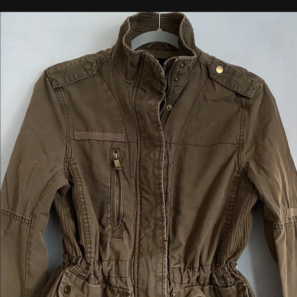 Woman sport jacket, new but without tag
